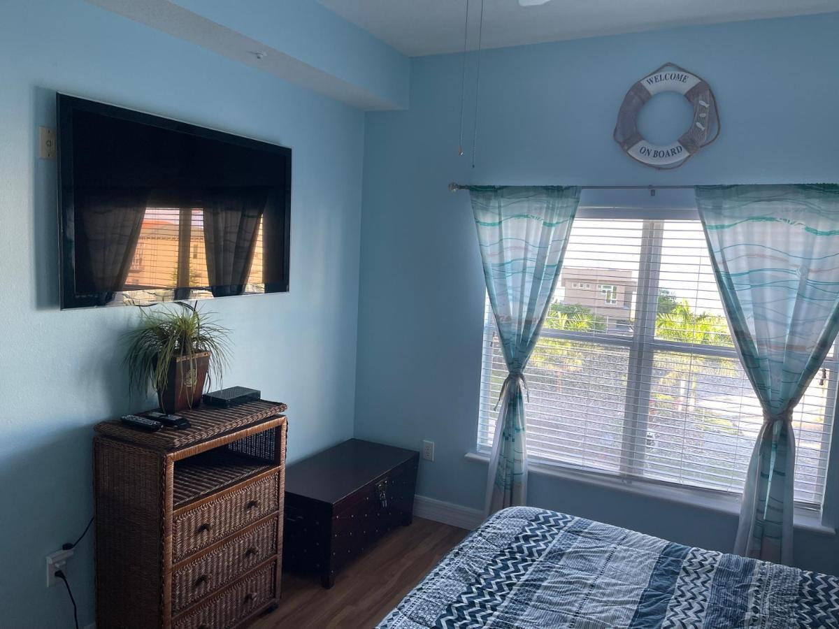 Gulf Coast Gold Private Condo - 2Bed, 2Bath, Sleep 6, Across Street From Beach, Balcony Views Of Sunsets, Beach & Gulf, Pool, Gym 圣徒皮特海滩 外观 照片